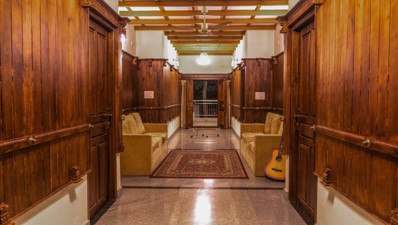 Aramana Holiday Inn Alappuzha 외부 사진